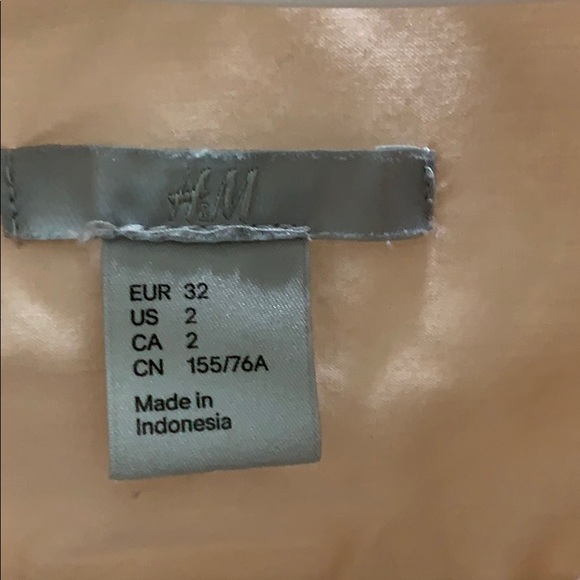 *2 shirts for $15* H&M button down dress shirt - Picture 3 of 4